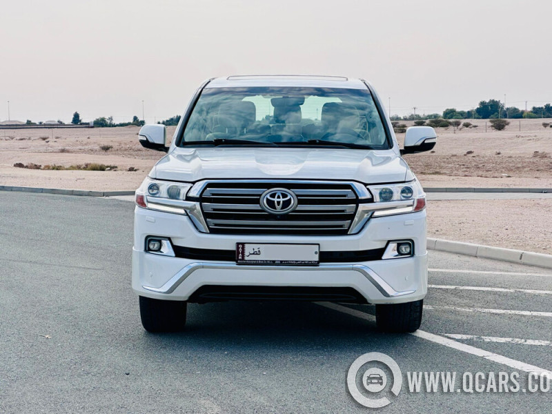 تويوتا  في اكس ار