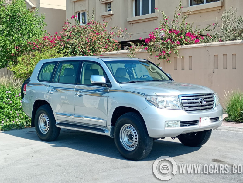 تويوتا  في اكس ار